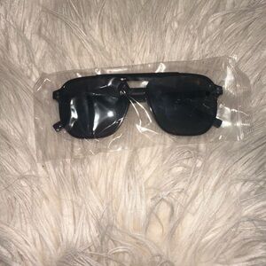 Classic Black Aviator Sunglasses